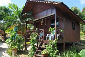 Salang Indah Resort Basic Aircond Room Exterior