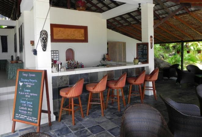 Minang Cove Resort bar
