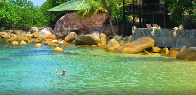 Minang Cove Resort natural swimming pool