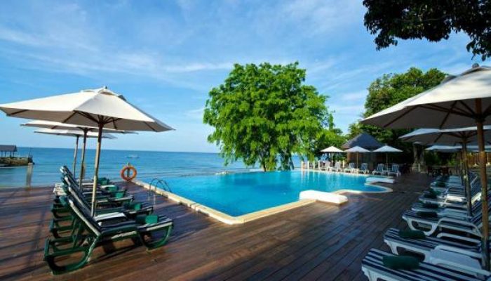 Tunamaya Beach & Spa Resort Swimming Pool